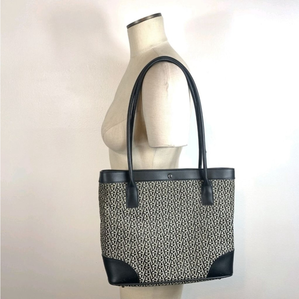 Etienne Aigner Purse Handbag Bag Tote Canvas Exterior w/ Matching Key Ring